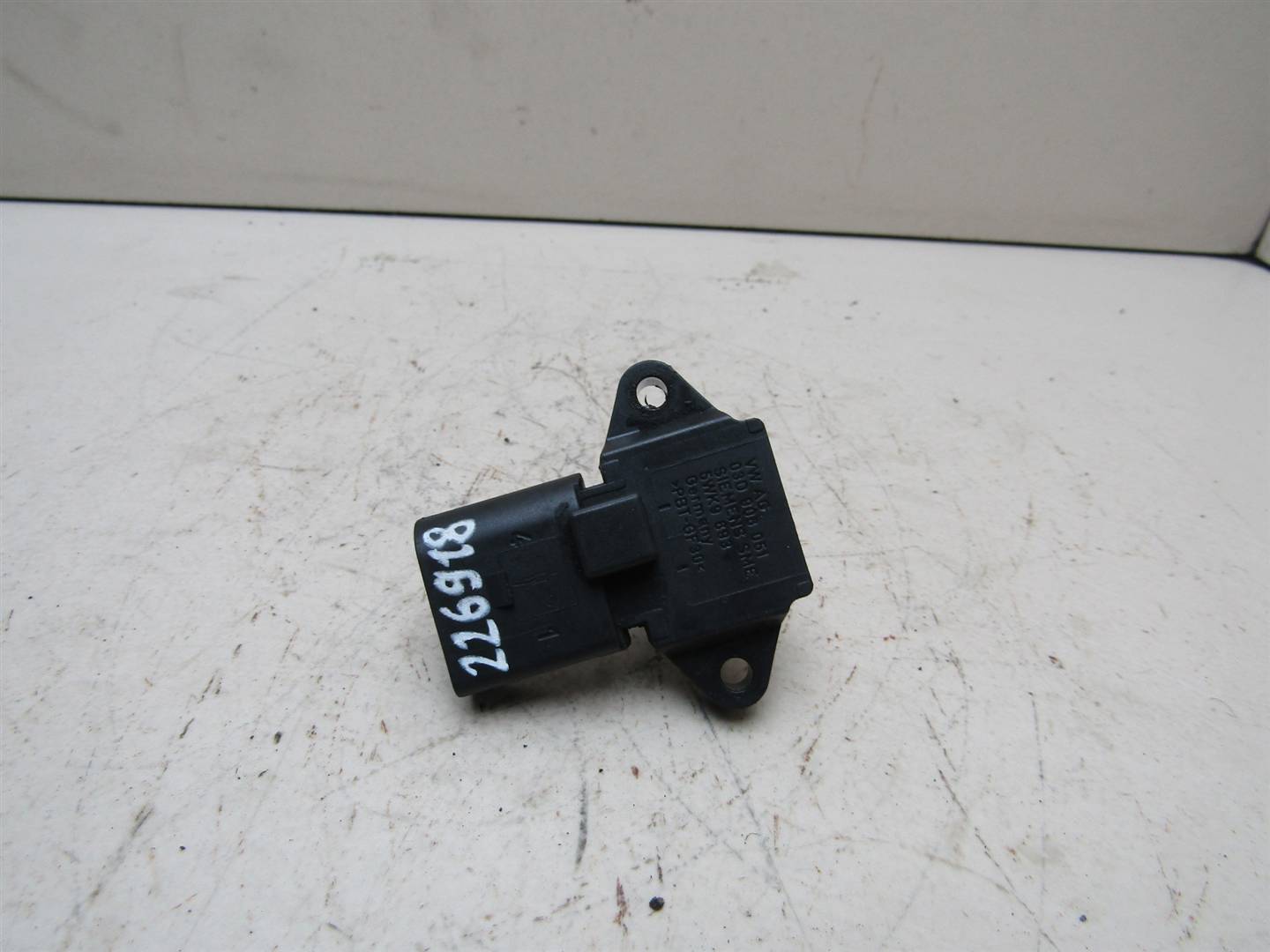 Датчик абсолютного давления VW Golf IV \Bora 1997-2005 036906051