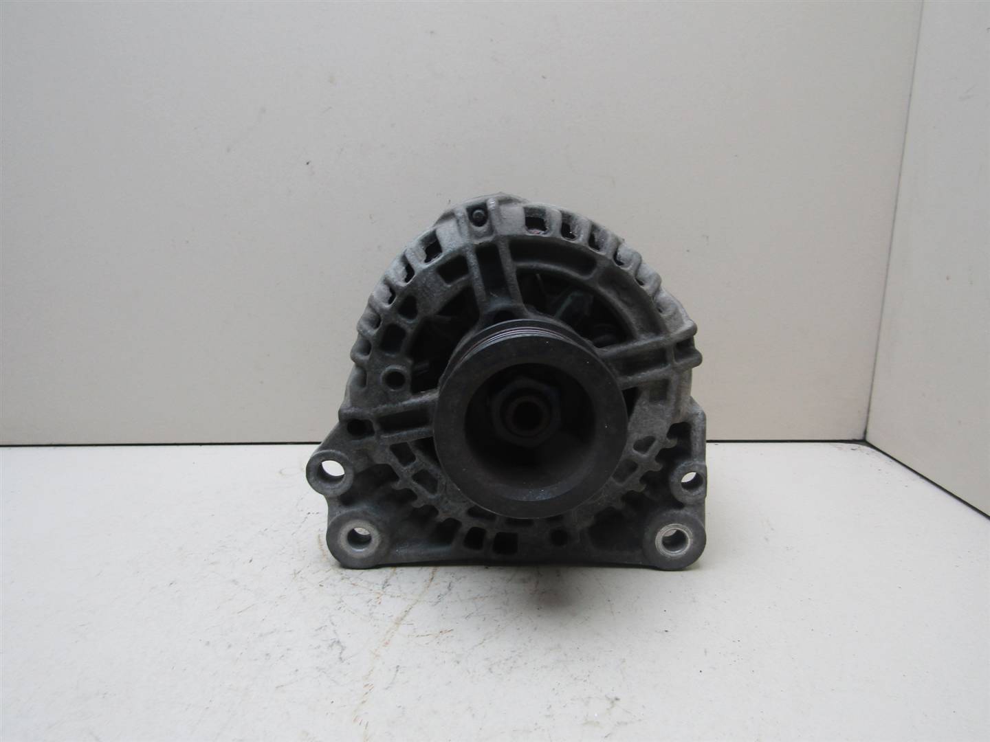 Генератор VW Golf IV \Bora 1997-2005 06A903026