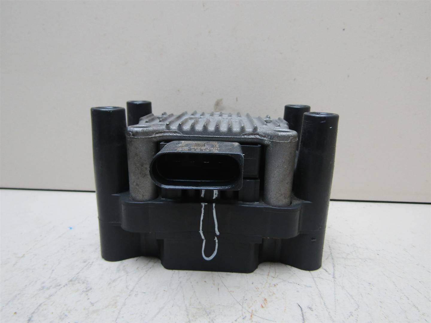 Катушка зажигания VW Golf IV \Bora 1997-2005 032905106B