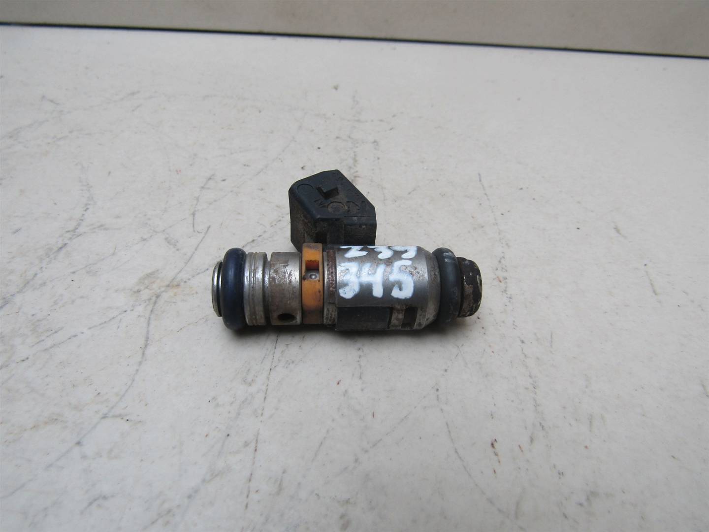 Форсунка инжекторная электрическая Fiat Albea 2003-2012 71724545