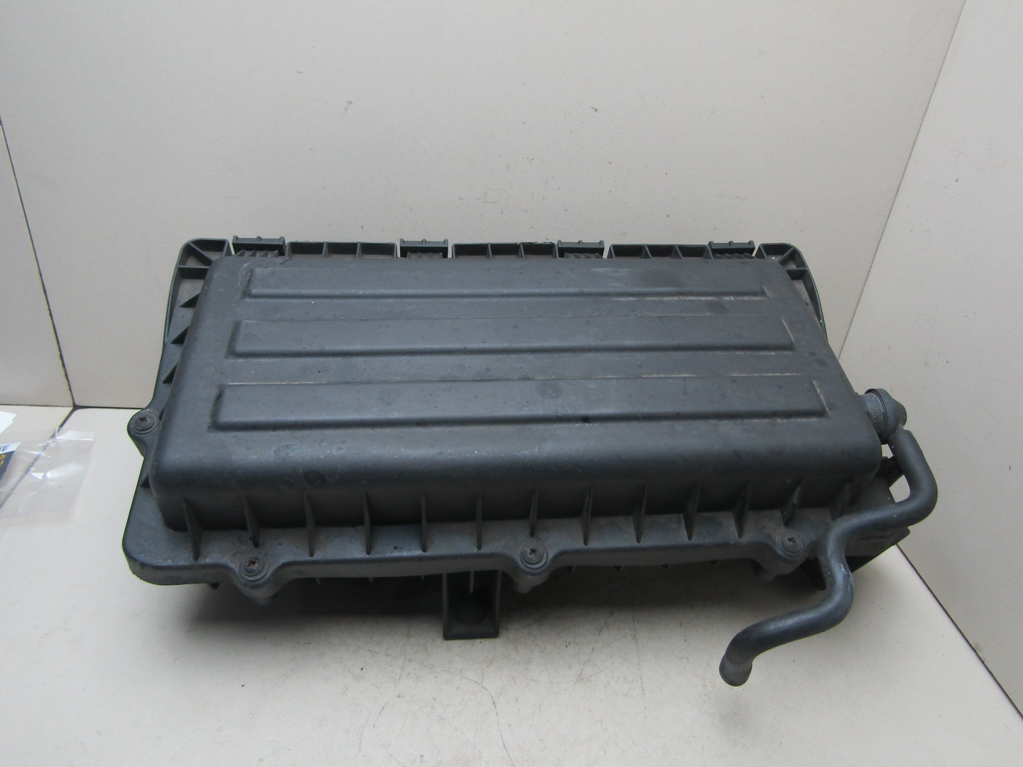 Корпус воздушного фильтра Skoda Octavia (A5 1Z-) 2004-2013 036129611CD