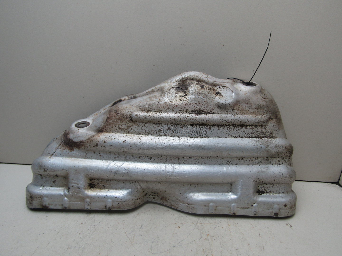 Экран тепловой Skoda Octavia (A5 1Z-) 2004-2013 06A253041AE
